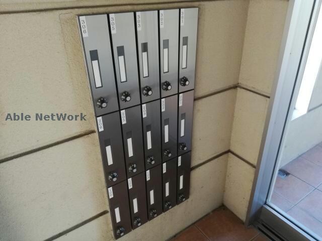 物件外観写真6　(集合ポスト)