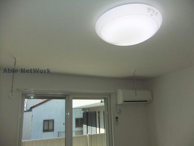 物件内観写真20　(照明)