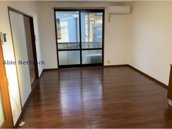 リビングダイニング(反転タイプ)