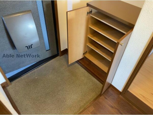 玄関回り(反転タイプ)