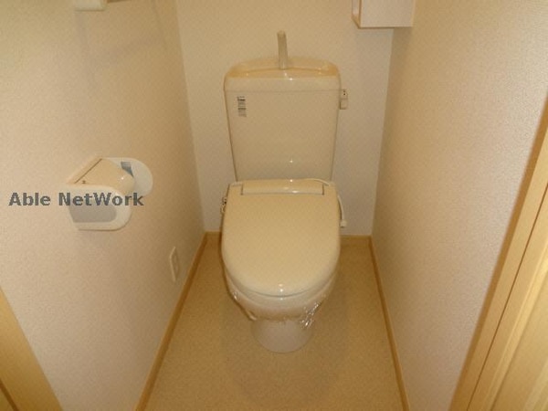 トイレ(同型モデル)