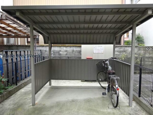 駐輪場(駐輪場)