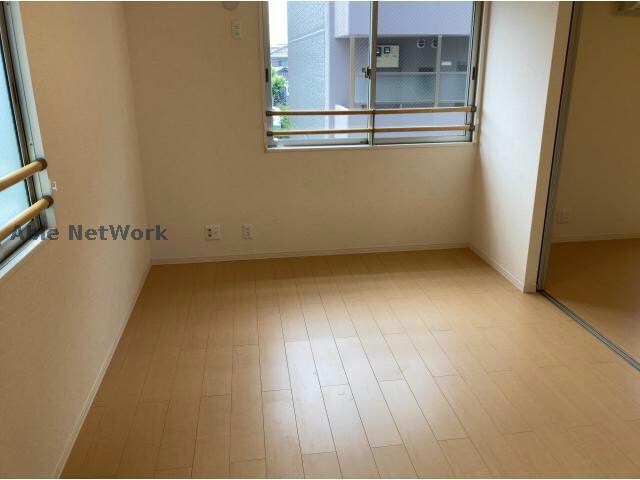 物件内観写真13　(同型モデル)