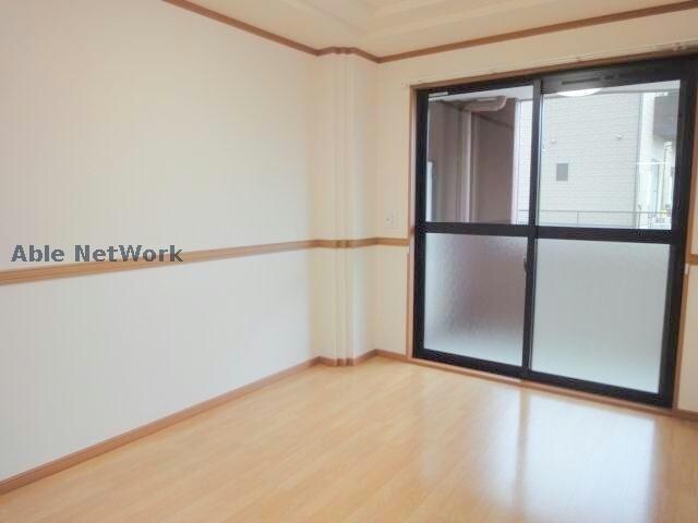 物件内観写真2　(同型モデル)