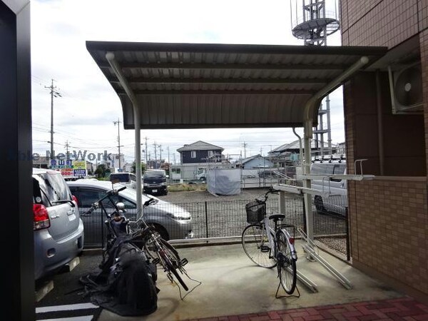 駐輪場(駐輪場)