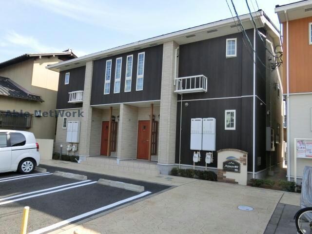 物件外観写真1　(Ａ棟)