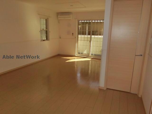 物件内観写真3　(同型モデル)