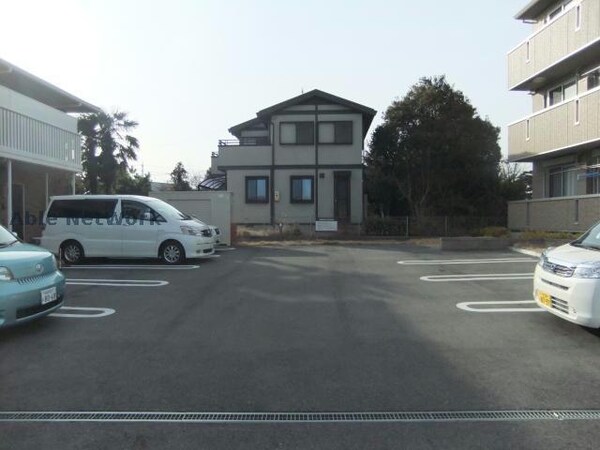 駐車場(駐車場)