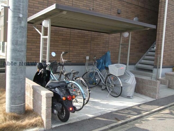 駐輪場(駐輪場)
