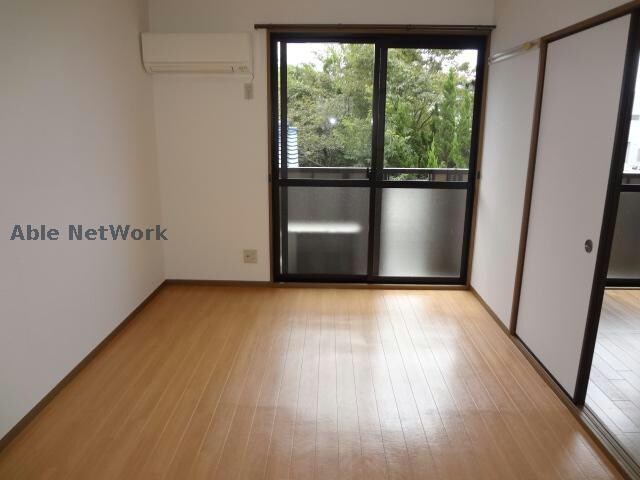 物件内観写真4　(同型モデル)