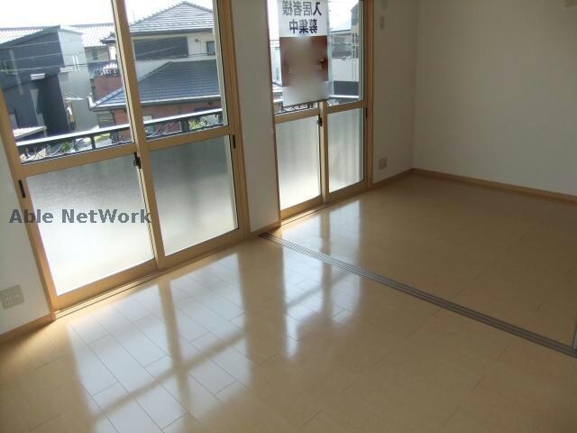 物件内観写真8　(反転タイプ)