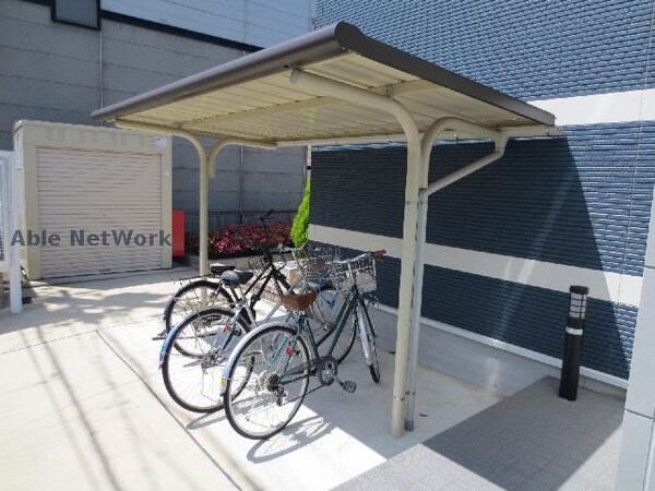 駐輪場(駐輪場)
