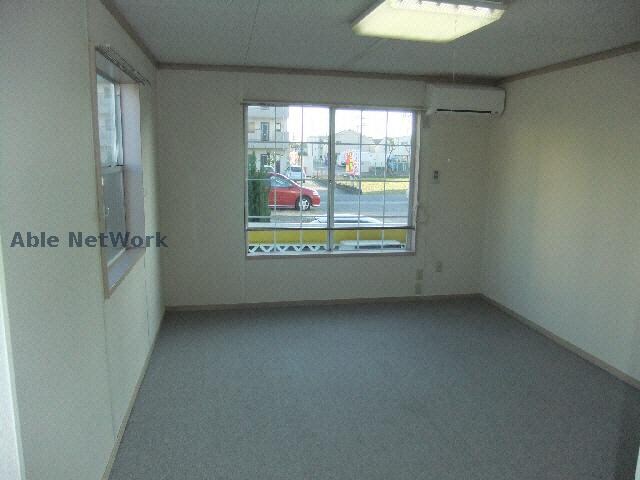 物件内観写真4　(同型モデル)