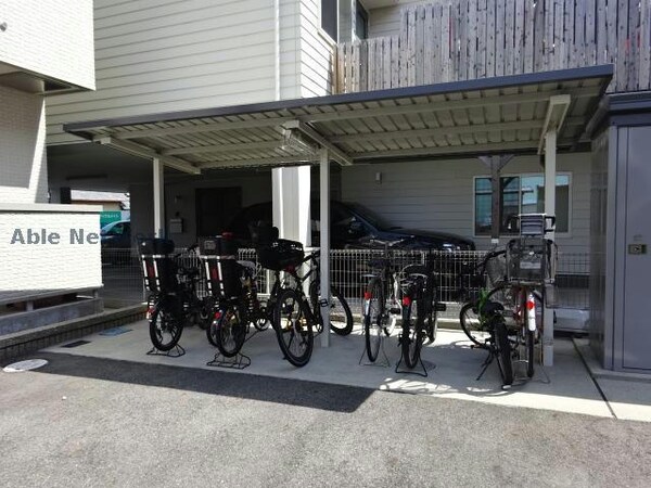 駐輪場(駐輪場)