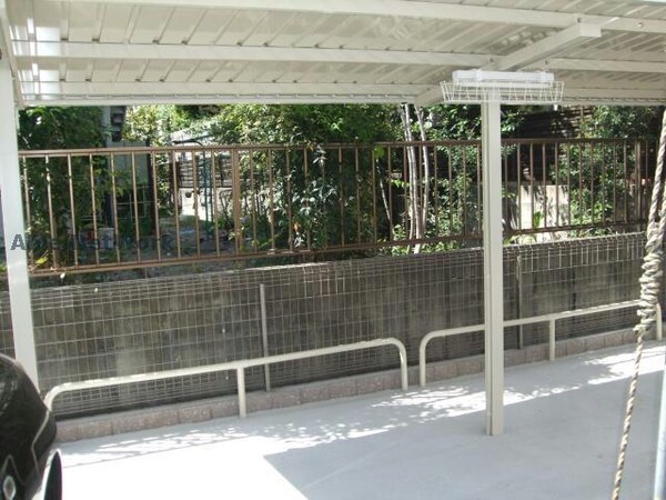 駐輪場(駐輪場)