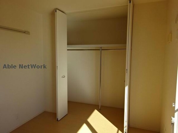 収納(同型モデル)