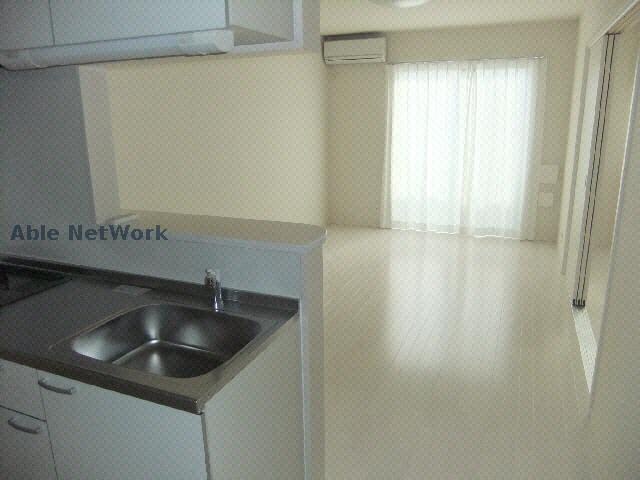 物件内観写真5　(リビングダイニング)