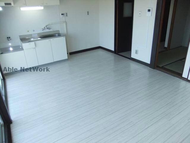 物件内観写真5　(同型モデル)