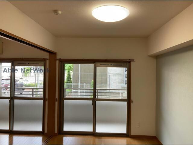 物件内観写真16　(同型モデル)