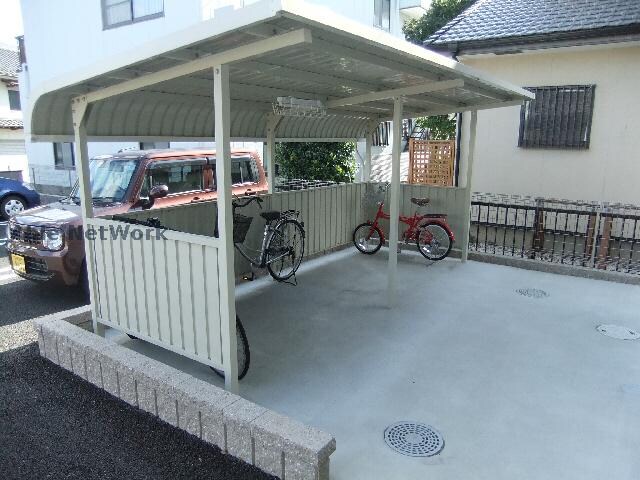 駐輪場(駐輪場)