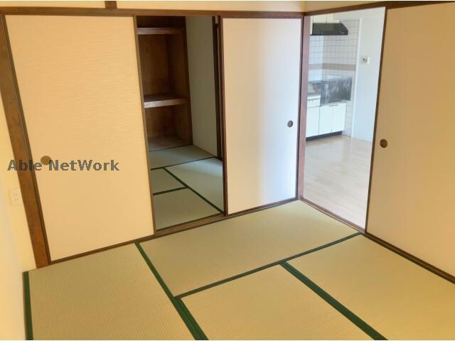 居室(同型モデル/和室6帖)