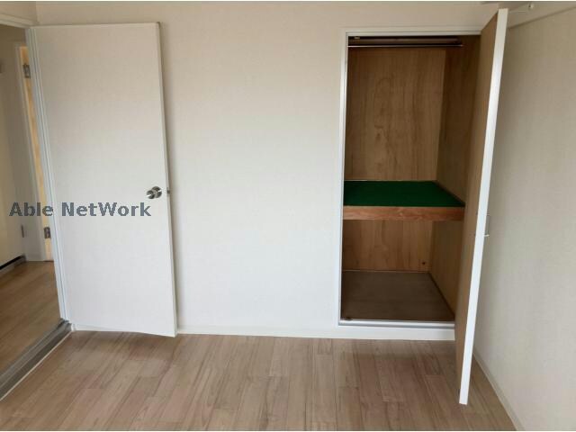 物件内観写真14　(同型モデル/洋室4.5帖)