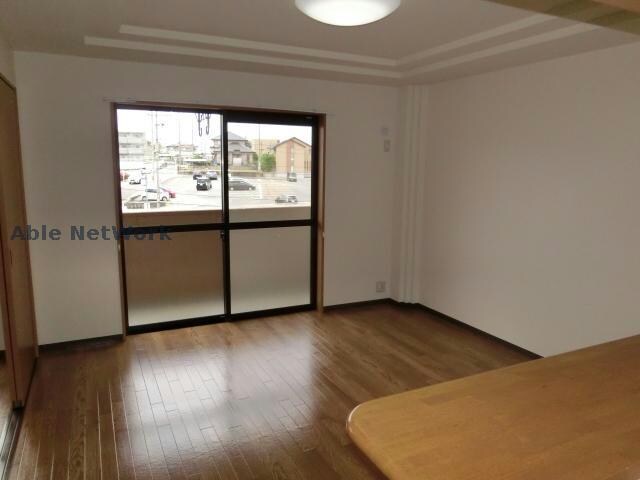 物件内観写真5　(同型モデル)