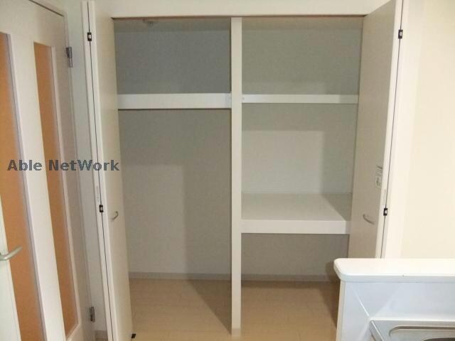 物件内観写真9　(同型モデル)