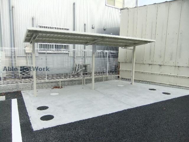 物件外観写真3　(駐輪場)