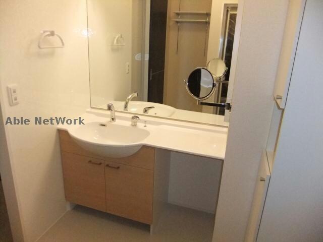 物件内観写真9　(反転タイプ)