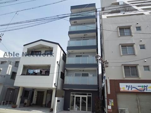 物件外観写真1　(外観　西側)