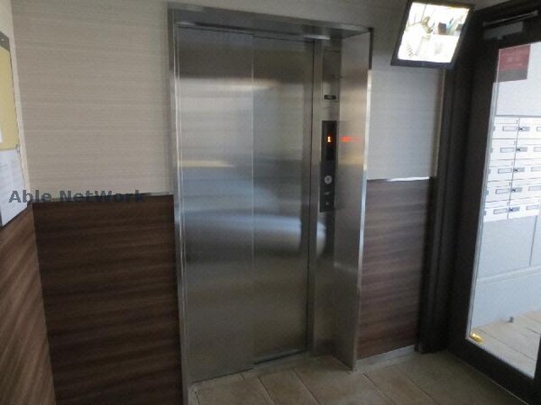 建物設備(エレベーター)