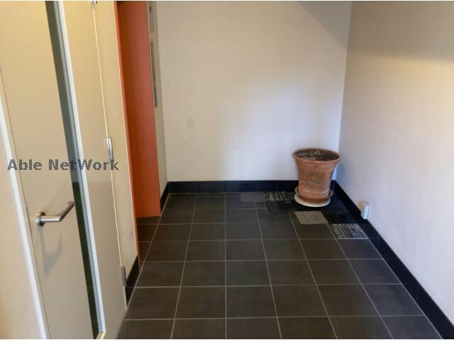 物件外観写真5　(ホール)