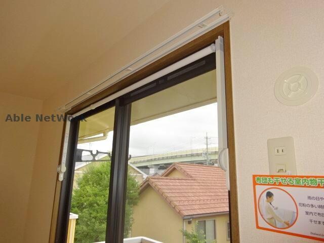 物件内観写真20　(室内物干し)