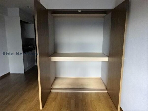 収納(同型モデル)