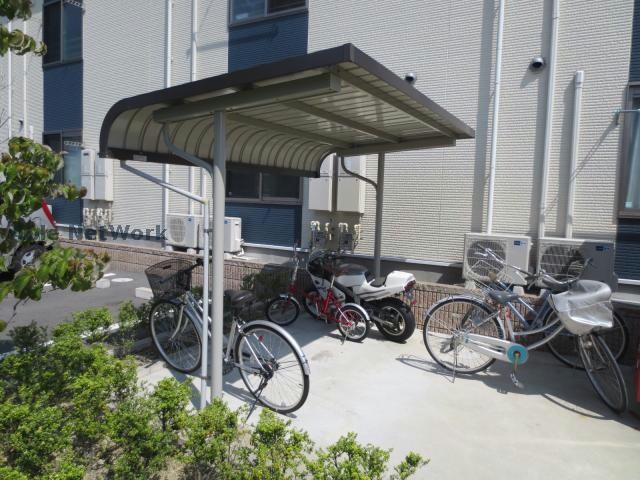 駐輪場(駐輪場)