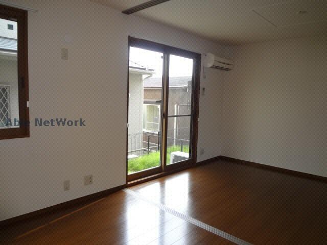 物件内観写真3　(反転タイプ)