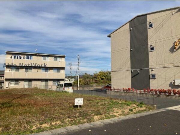 外観(左）デュール　リアン、右）ボヌール　リアン)