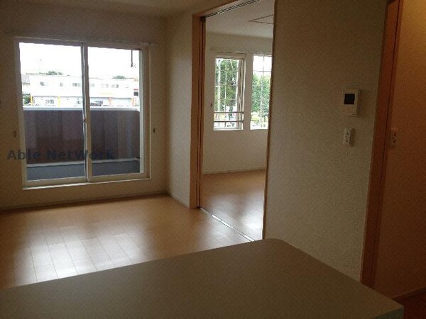 リビングダイニング(反転タイプ)