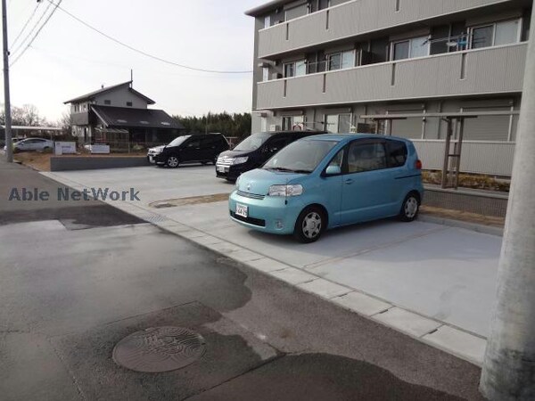 駐車場(駐車場)