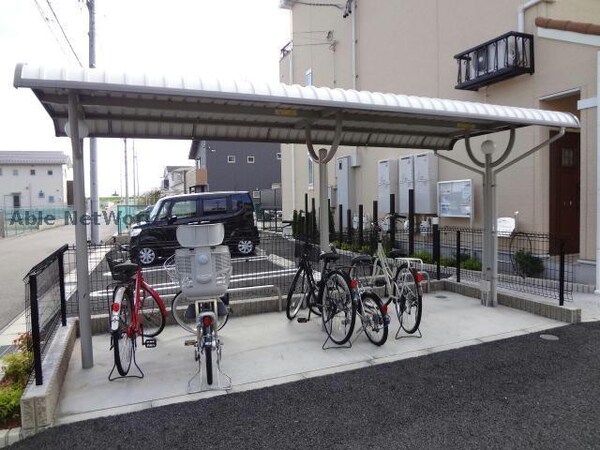 駐輪場(駐輪場)