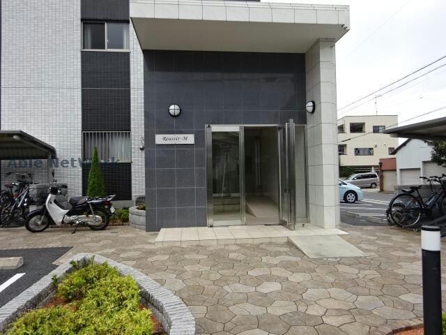 物件外観写真2　(エントランス)