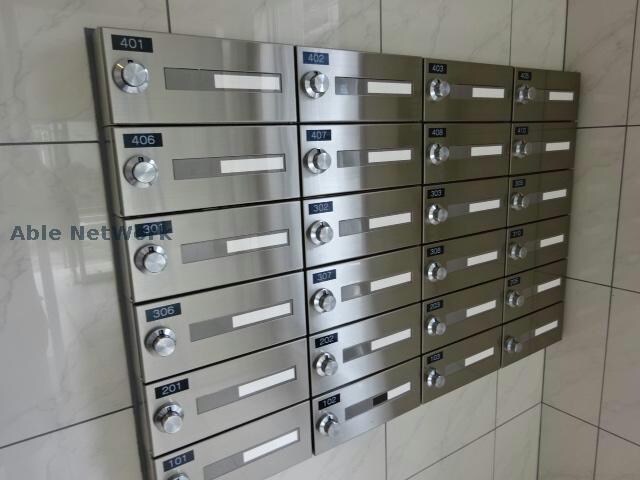 物件外観写真3　(集合ポスト)