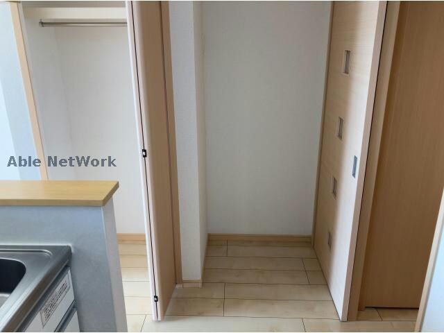 物件内観写真18　(冷蔵庫置場)