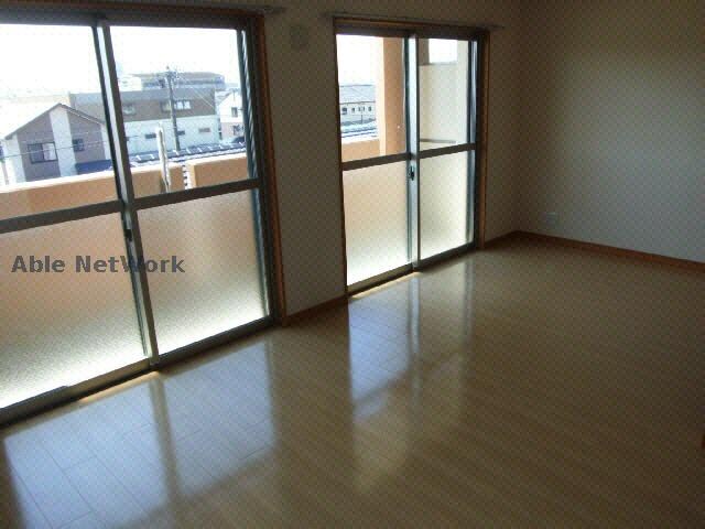 物件内観写真8　(同型モデル)