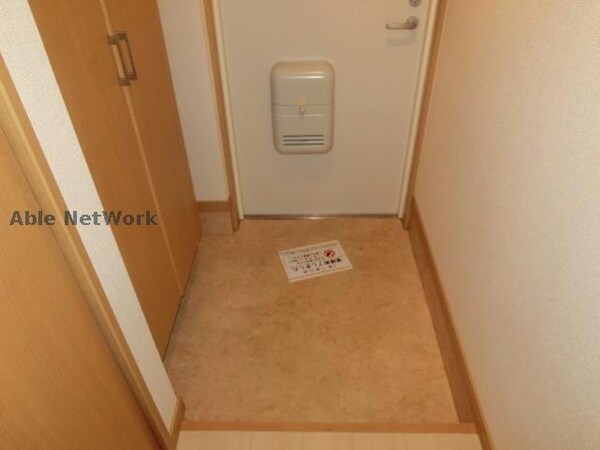 玄関回り(同型モデル)