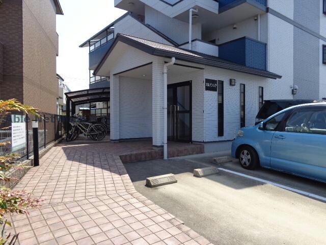 物件外観写真3　(エントランス)