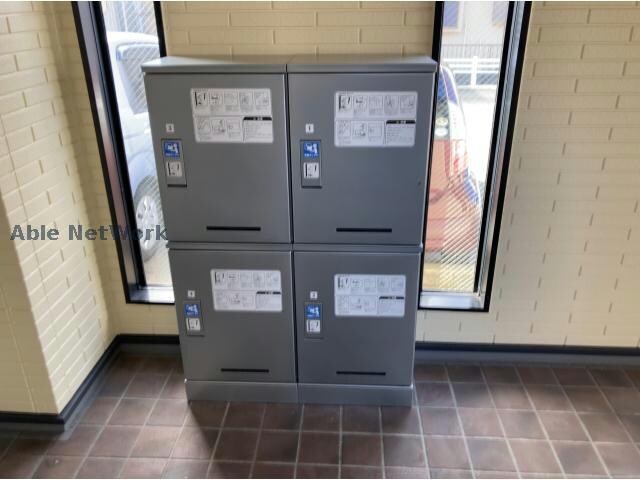 物件外観写真4　(宅配ボックス)