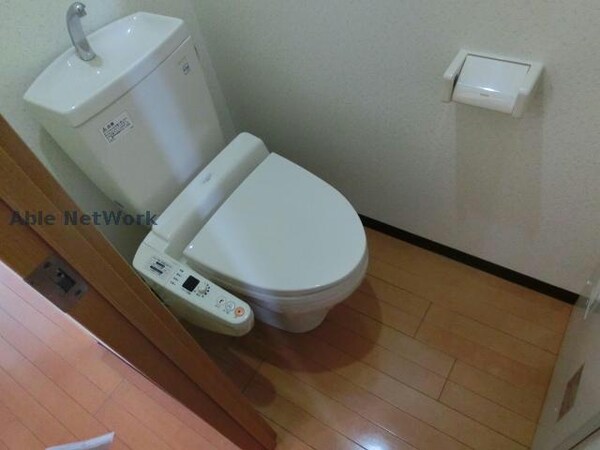トイレ(同型モデル)
