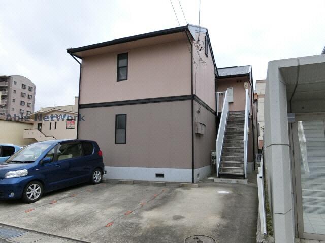 物件外観写真2　(駐車場)